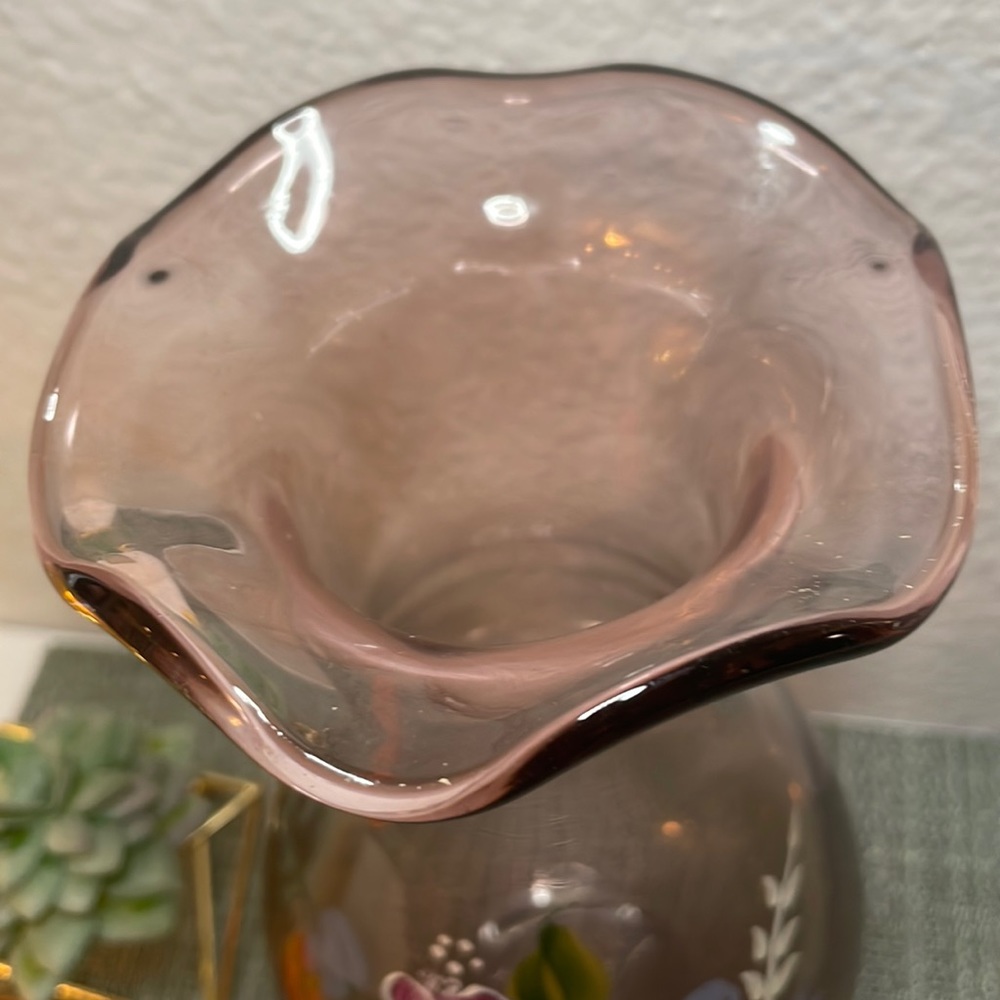 ๐ Hand Painted Lilac Glass Vase ๐ - Picture 4 of 16